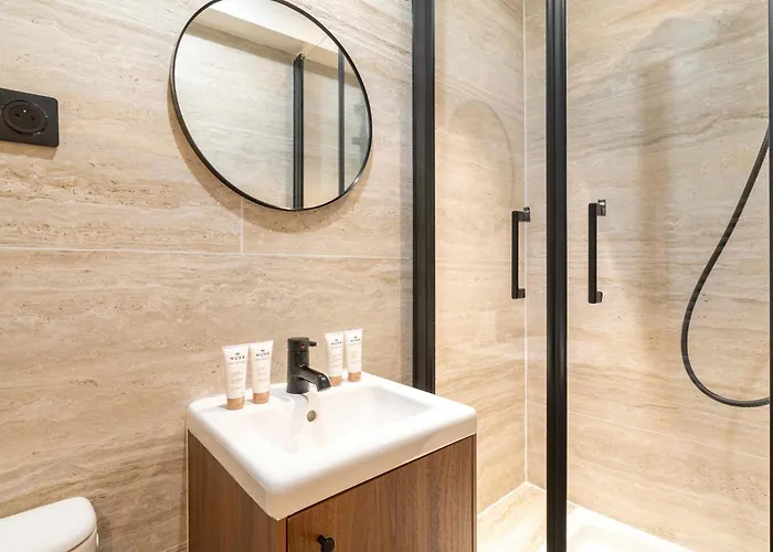 Stunning - Montparnasse パリ